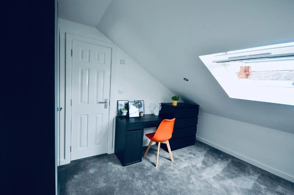 6 bedroom terraced house for rent