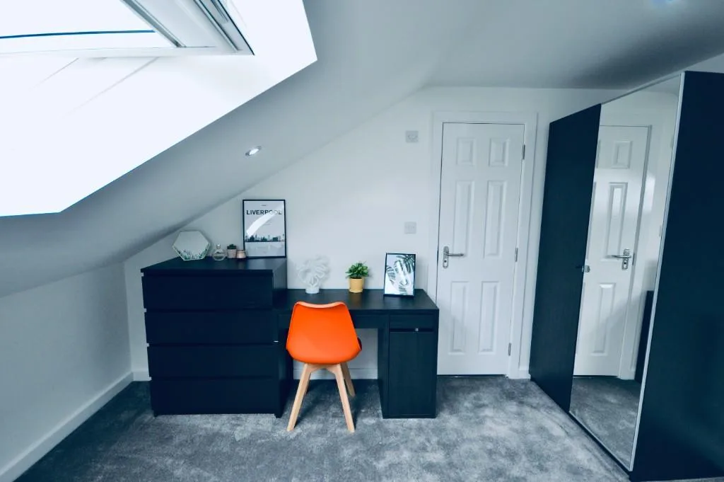 6 bedroom terraced house for rent