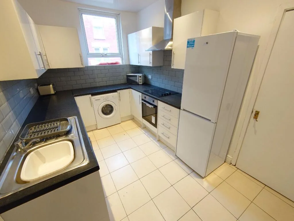 4 bedroom terraced house for rent