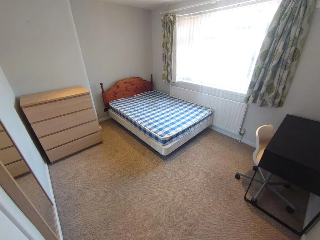 4 bedroom terraced house for rent
