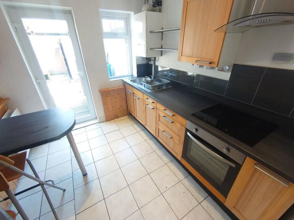 4 bedroom terraced house for rent