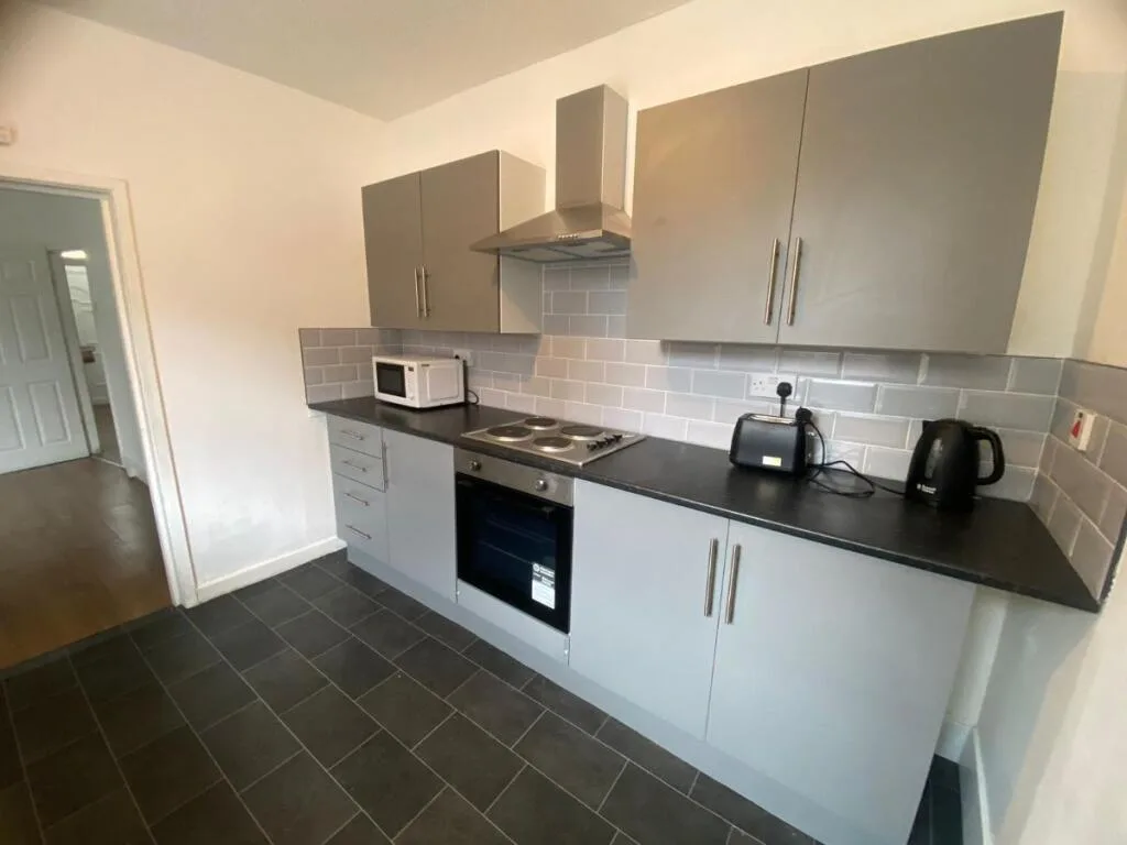 4 bedroom terraced house for rent