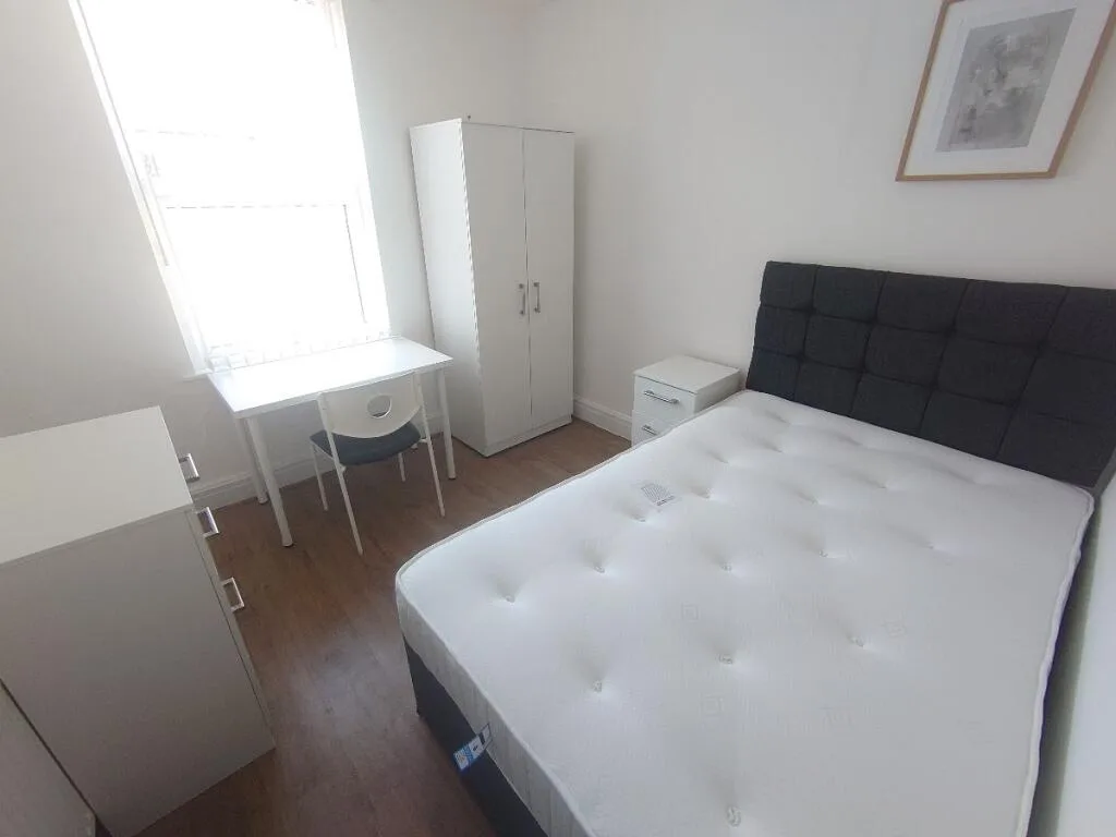 4 bedroom terraced house for rent