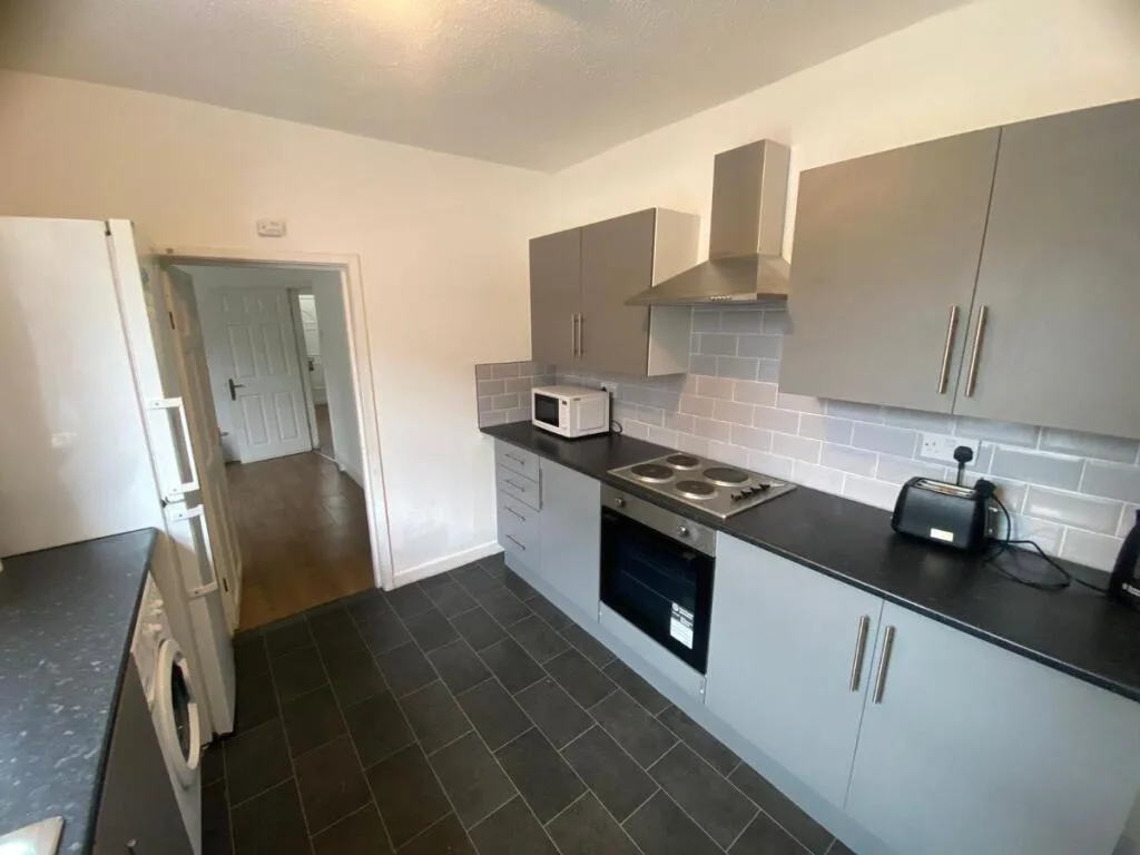 4 bedroom terraced house for rent
