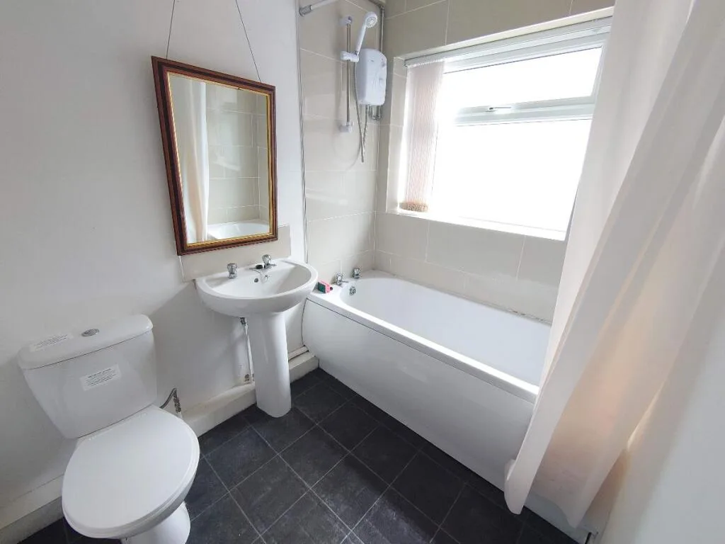 4 bedroom terraced house for rent