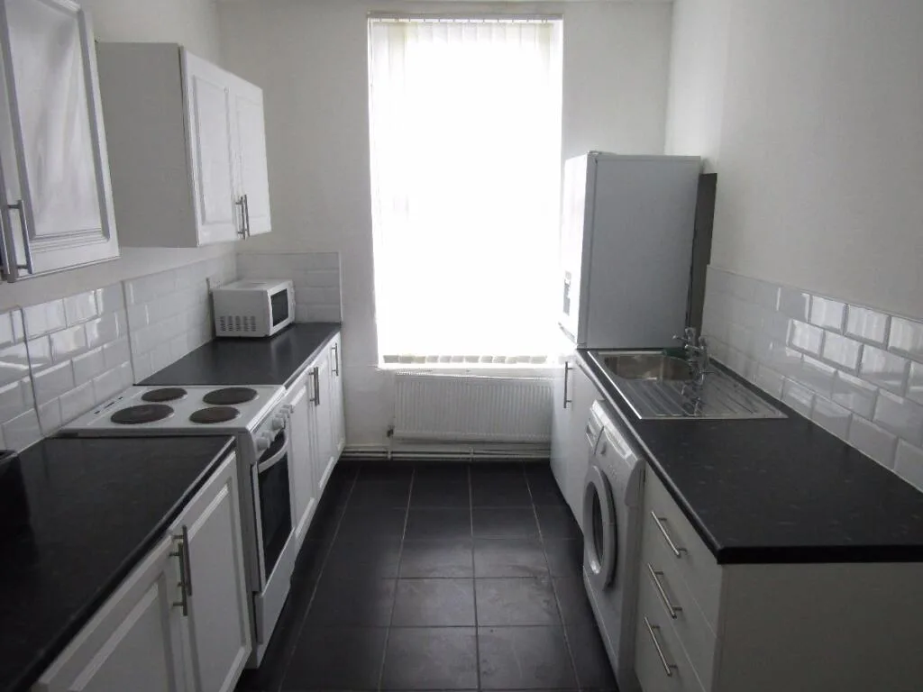 4 bedroom terraced house for rent