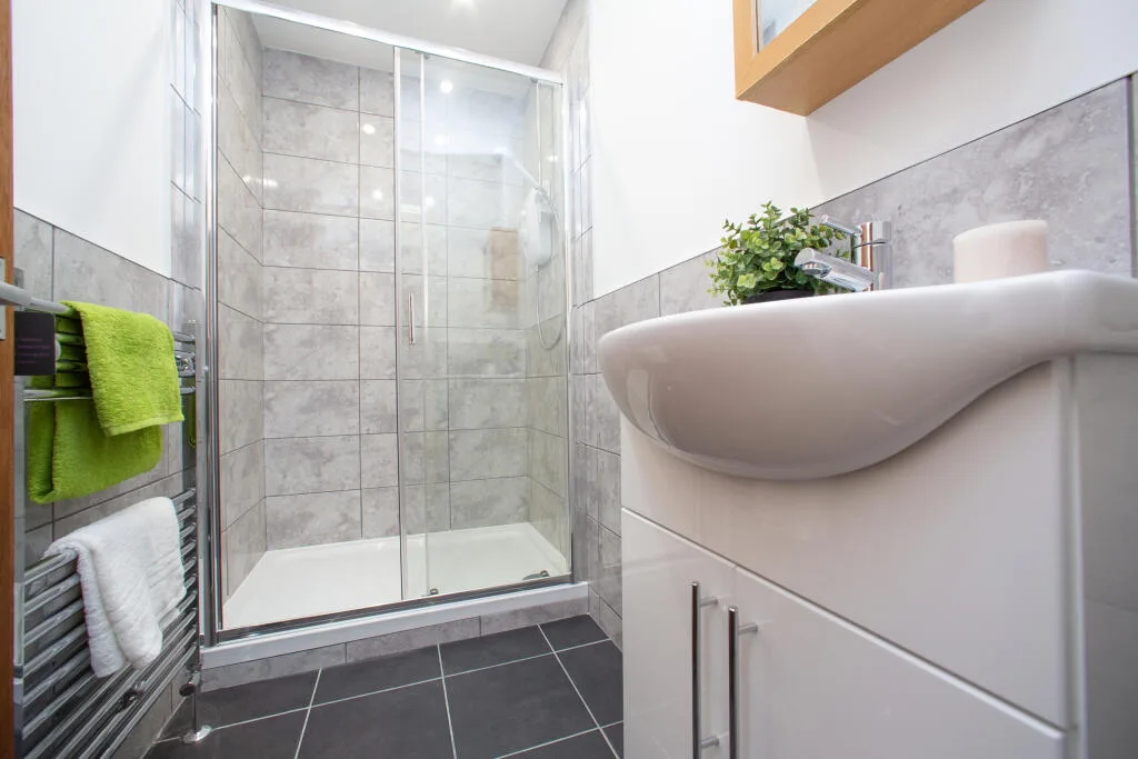 5 bedroom terraced house for rent