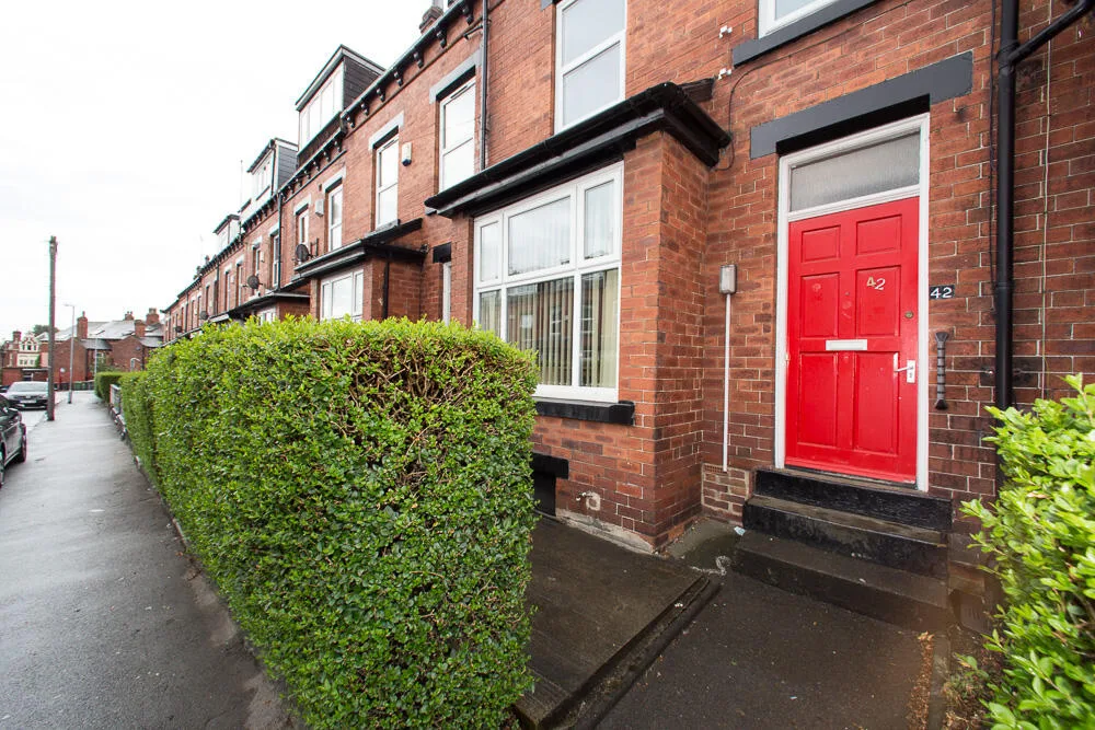 6 bedroom terraced house for rent