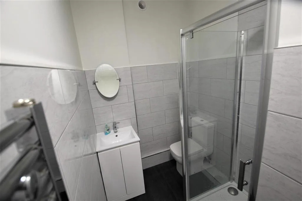 10 bedroom terraced house for rent