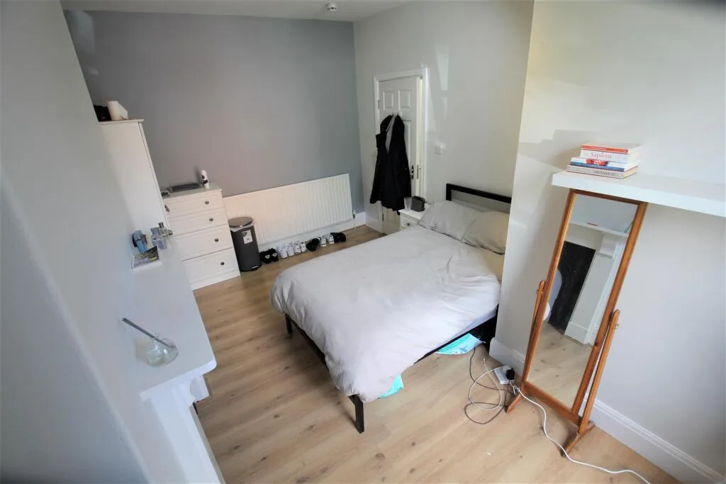 10 bedroom terraced house for rent