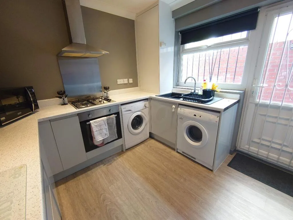 4 bedroom terraced house for rent