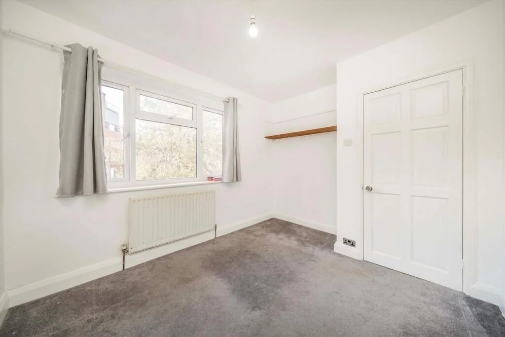 2 bedroom maisonette for rent