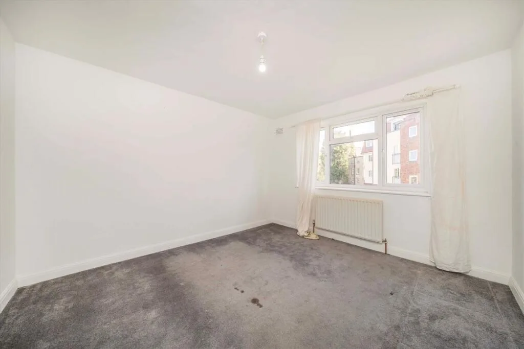 2 bedroom maisonette for rent