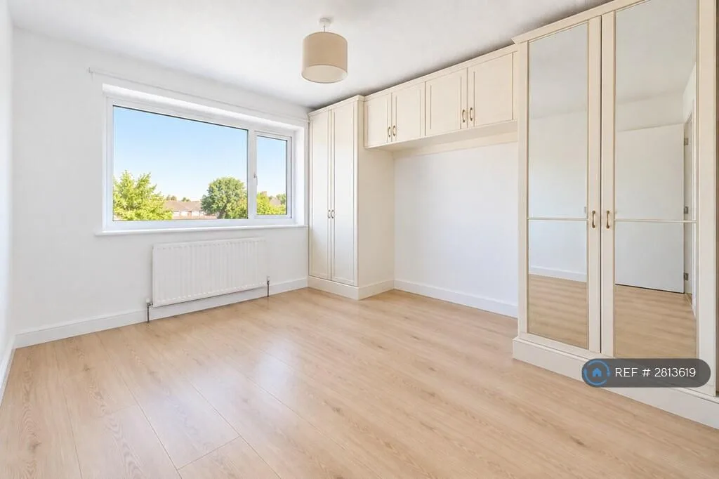 3 bedroom flat for rent