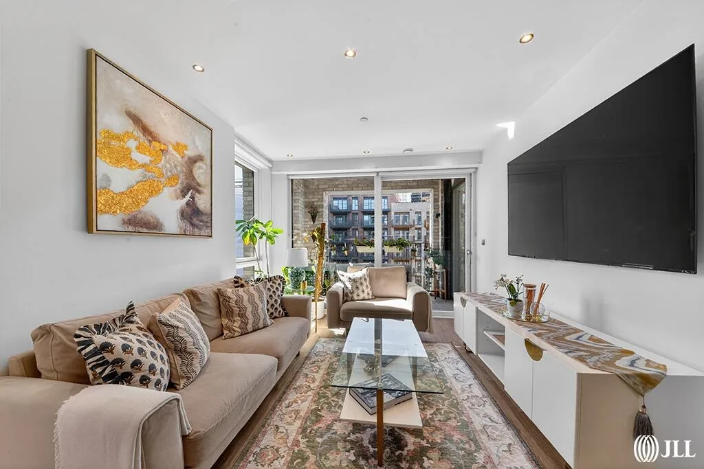 3 bedroom flat for rent