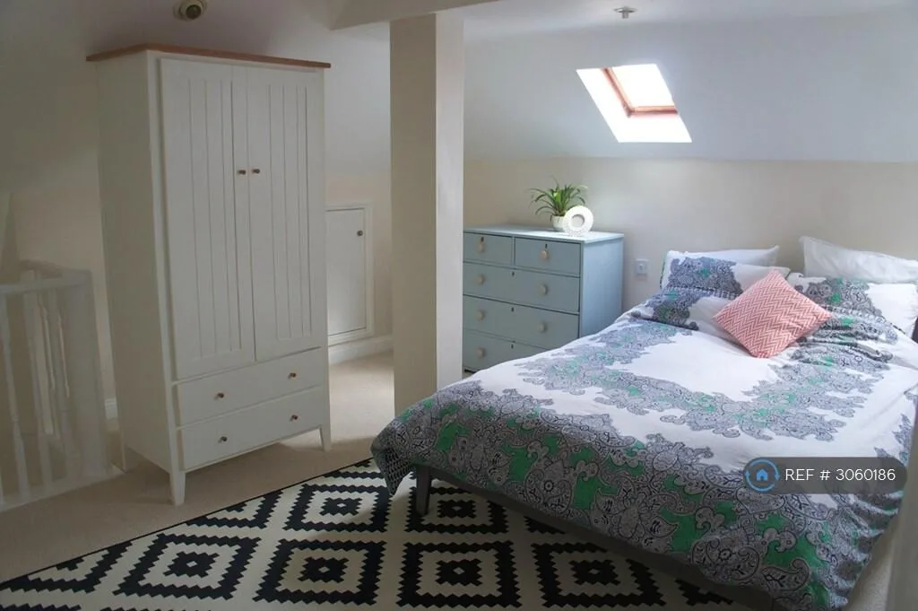 3 bedroom maisonette for rent