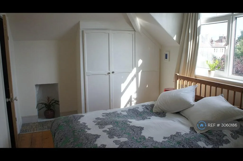 3 bedroom maisonette for rent