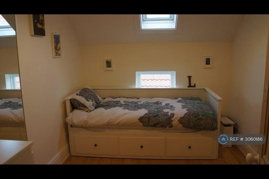 3 bedroom maisonette for rent