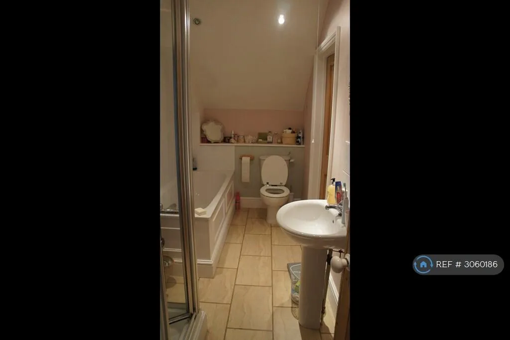3 bedroom maisonette for rent