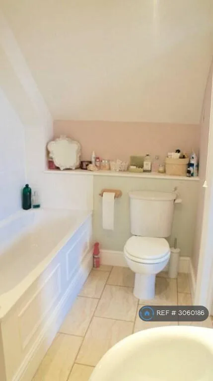 3 bedroom maisonette for rent