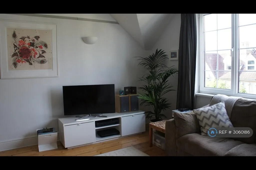 3 bedroom maisonette for rent