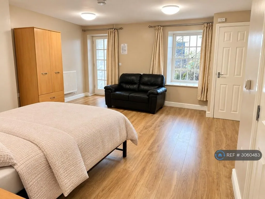 Studio flat for rent
