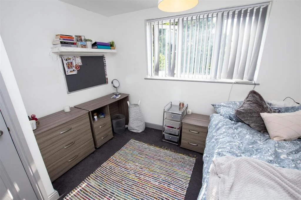 7 bedroom house for rent