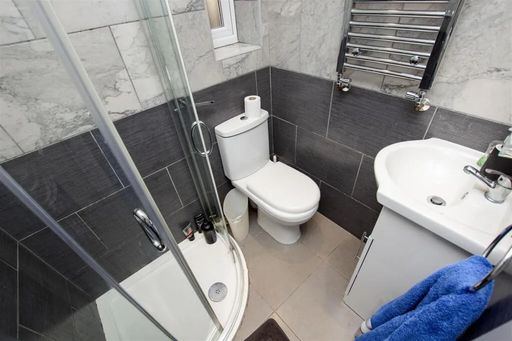 7 bedroom house for rent