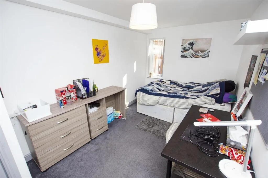 7 bedroom house for rent
