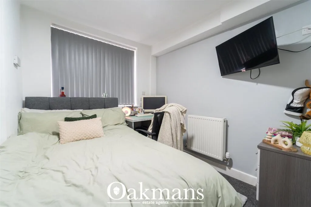 5 bedroom house for rent