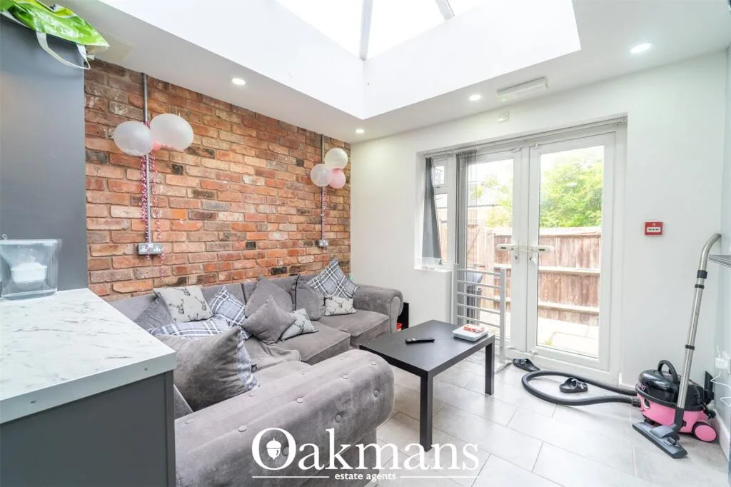 5 bedroom house for rent