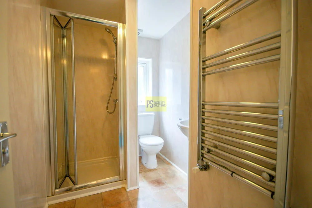 7 bedroom terraced house for rent
