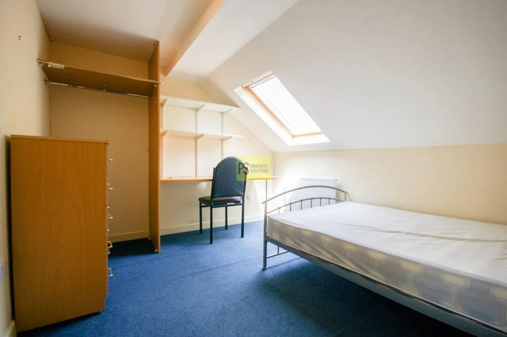 7 bedroom terraced house for rent