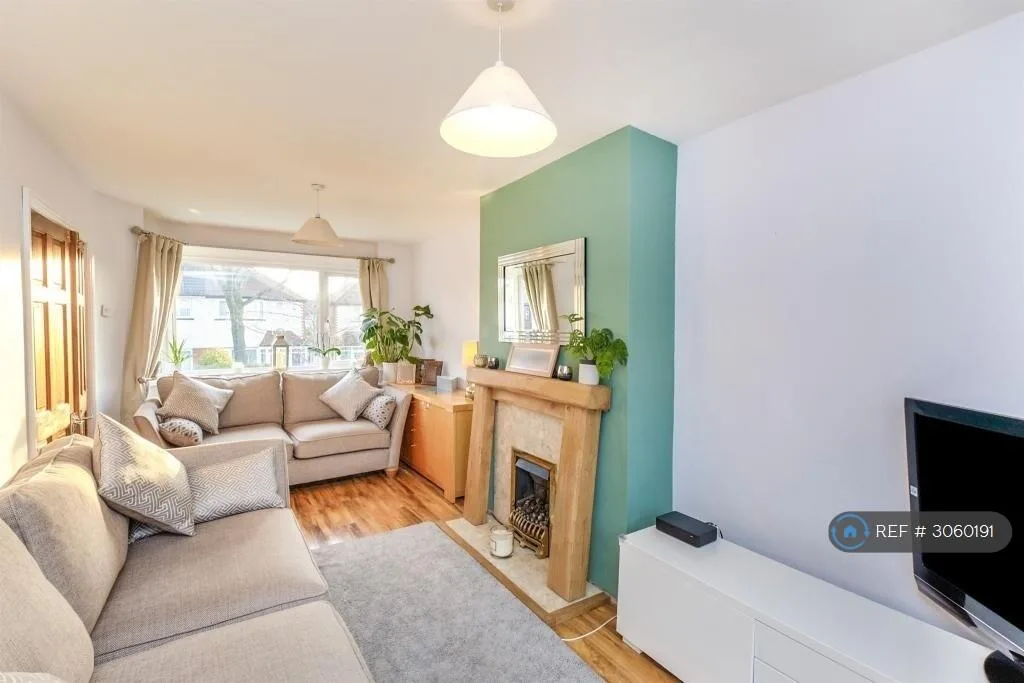 2 bedroom semi-detached house for rent
