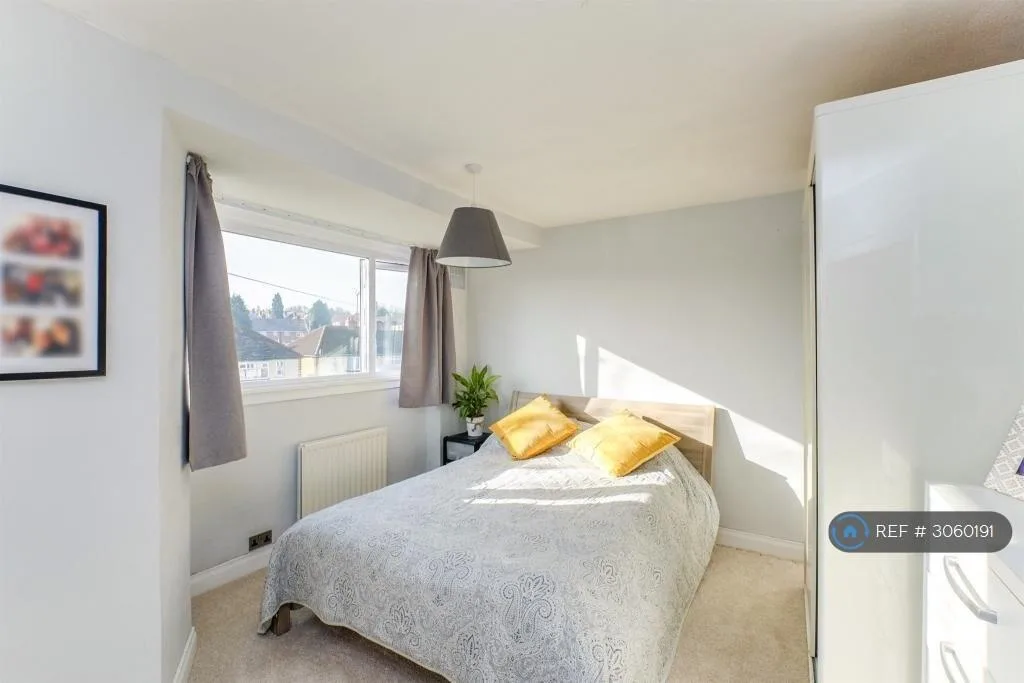 2 bedroom semi-detached house for rent