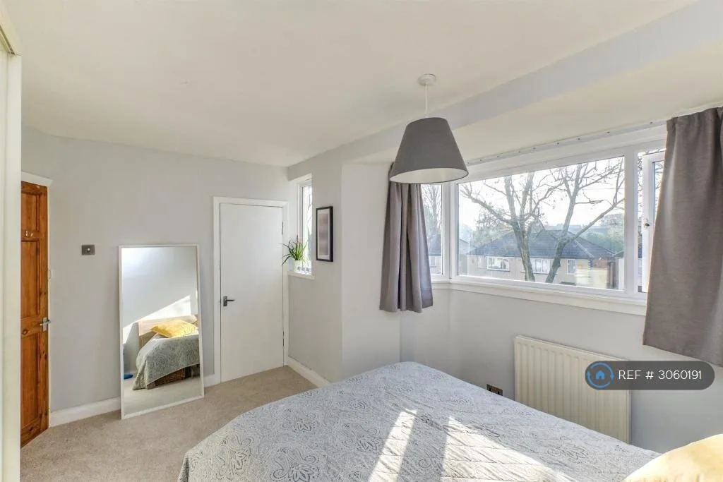 2 bedroom semi-detached house for rent