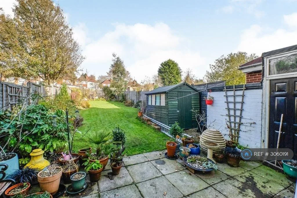 2 bedroom semi-detached house for rent