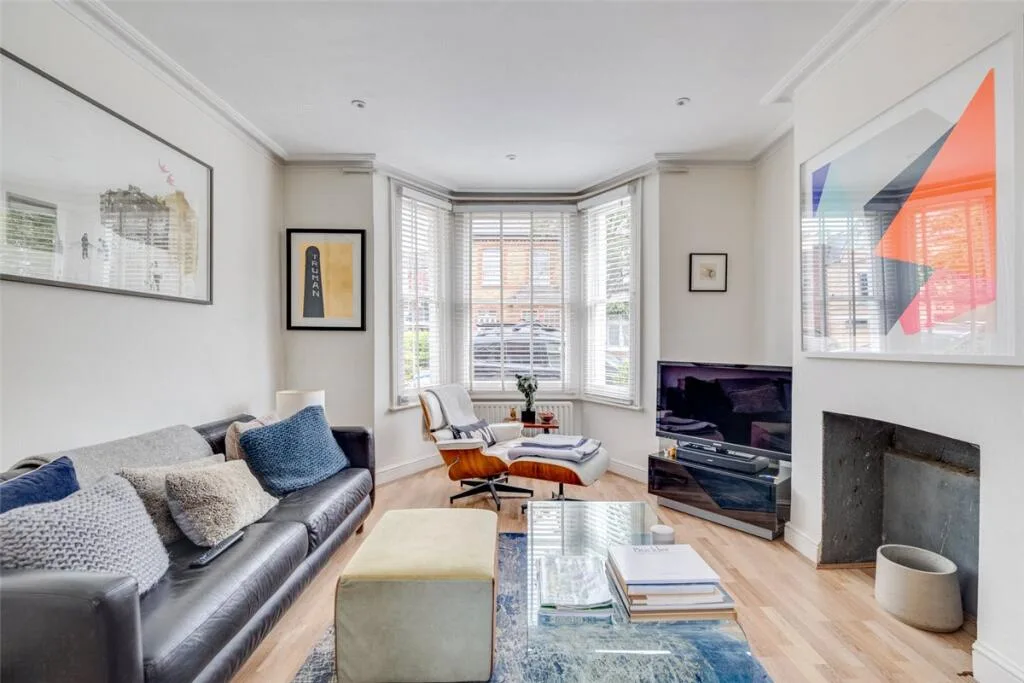 4 bedroom terraced house for rent