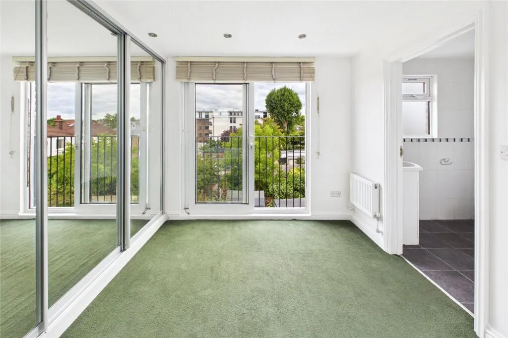 4 bedroom semi-detached house for rent