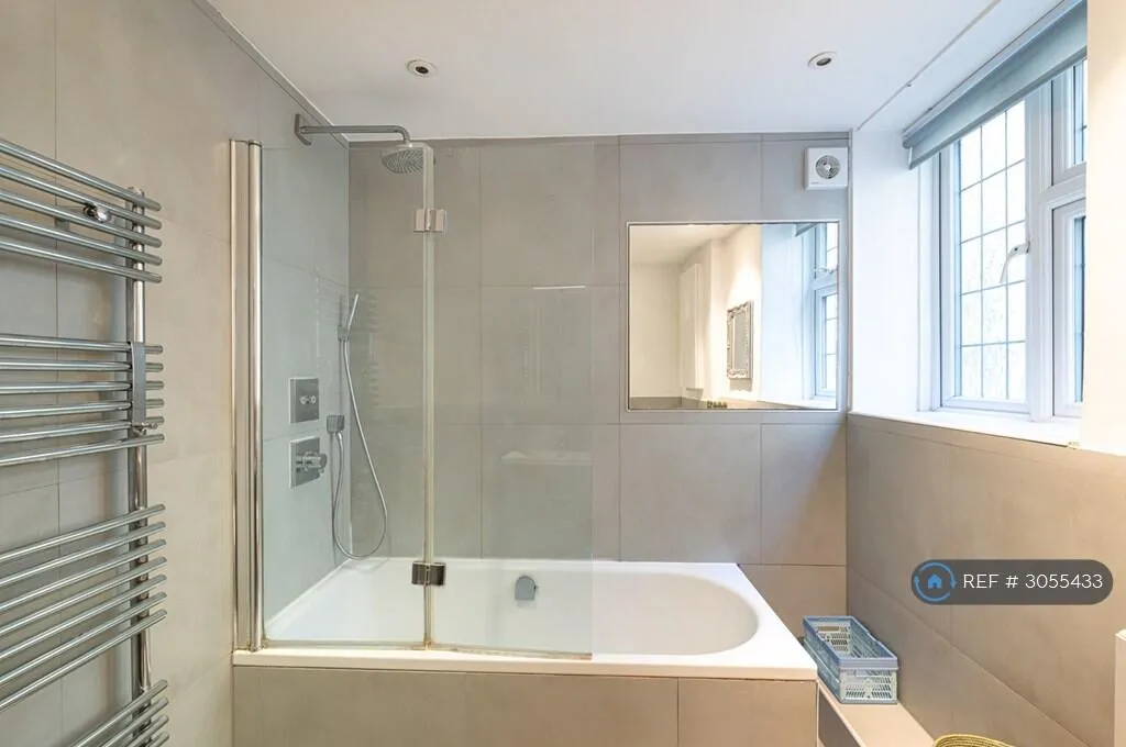 3 bedroom flat for rent