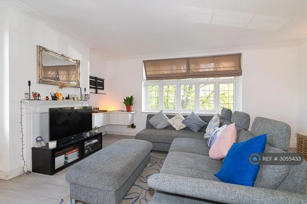 3 bedroom flat for rent