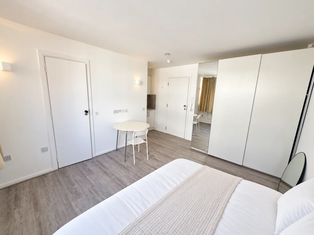 Studio flat for rent