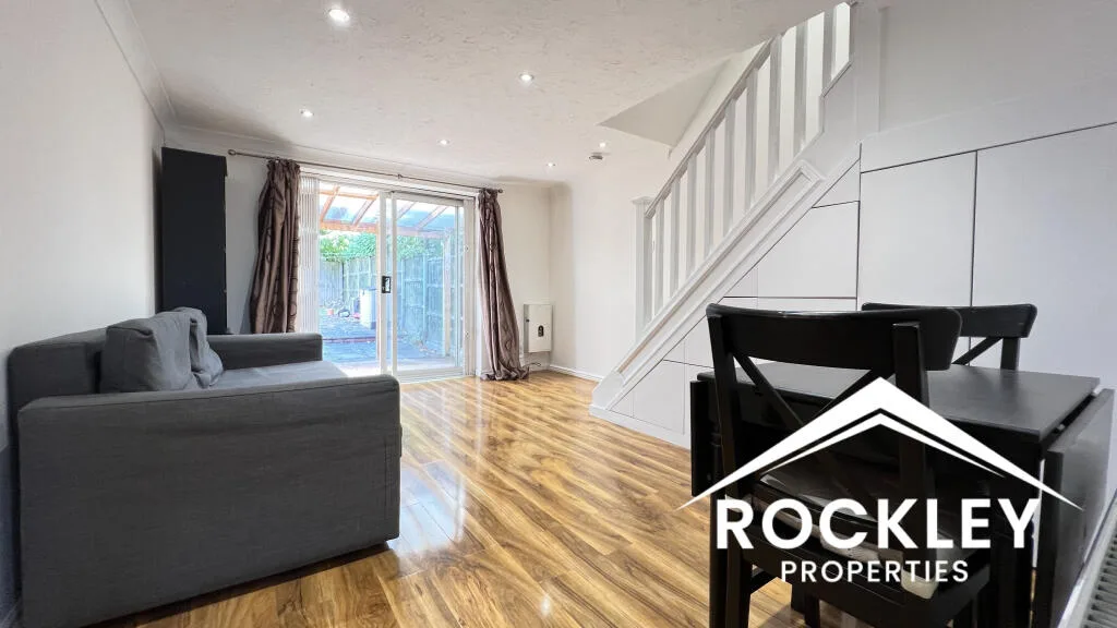 2 bedroom end of terrace house for rent