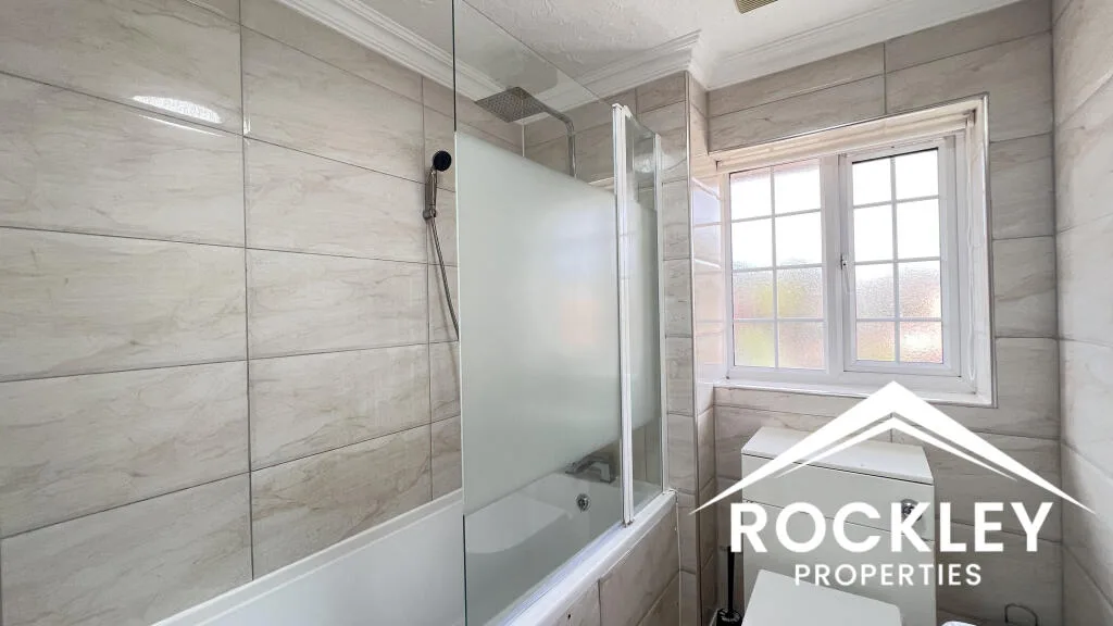 2 bedroom end of terrace house for rent