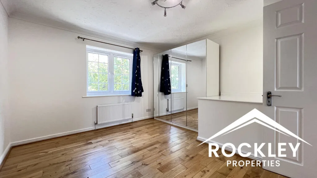 2 bedroom end of terrace house for rent