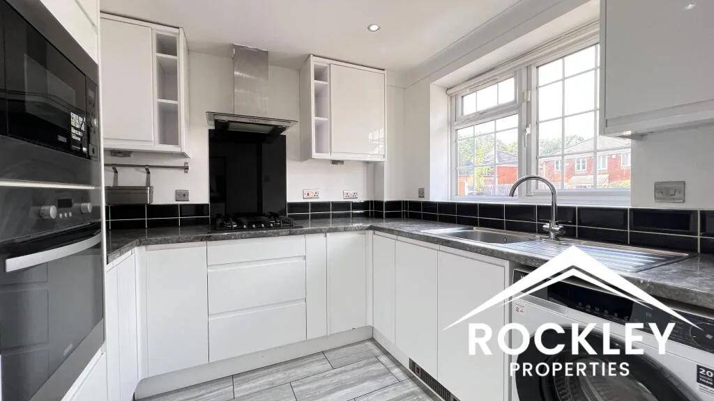 2 bedroom end of terrace house for rent