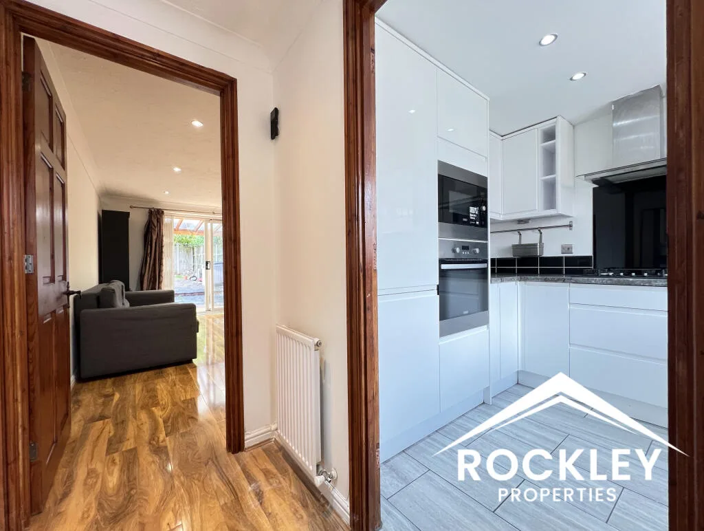2 bedroom end of terrace house for rent
