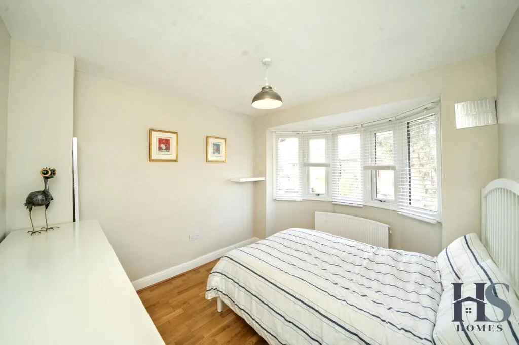 3 bedroom semi-detached house for rent