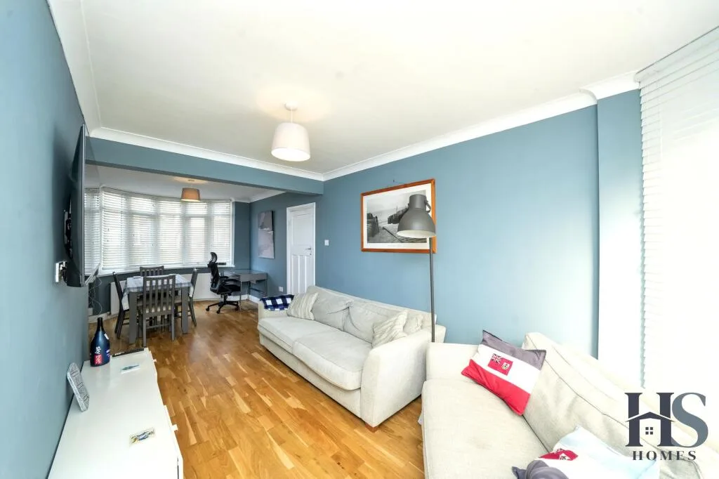 3 bedroom semi-detached house for rent