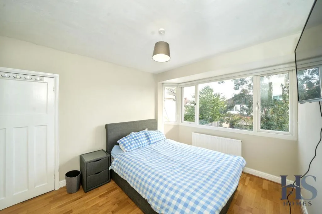 3 bedroom semi-detached house for rent
